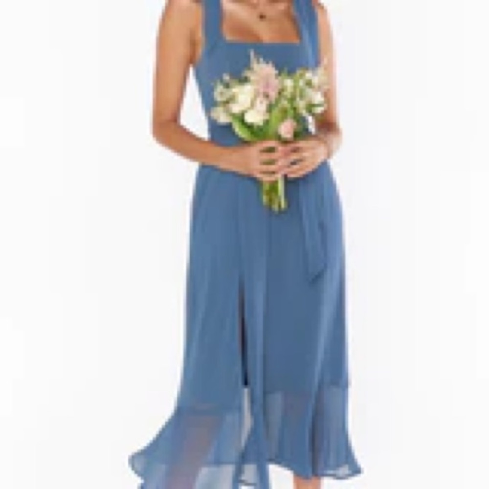 Bridesmaid dress size (L). Worn once for 4 hours. Dry cleaned.